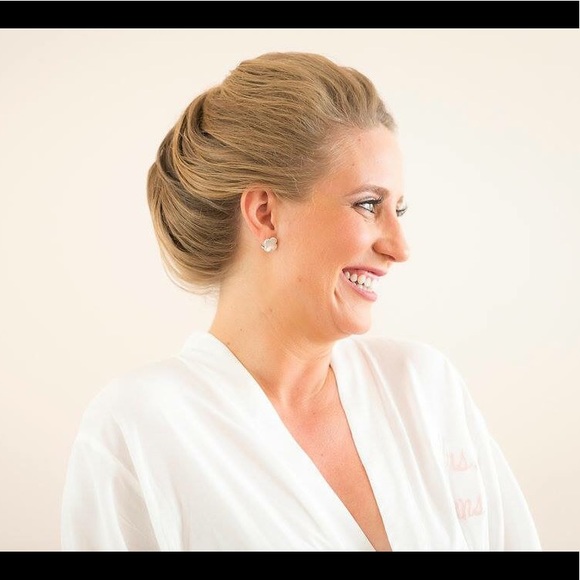 Meet your Posher, Stephanie - Picture 1 of 1